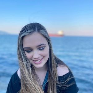 Meet your Posher, Jillian